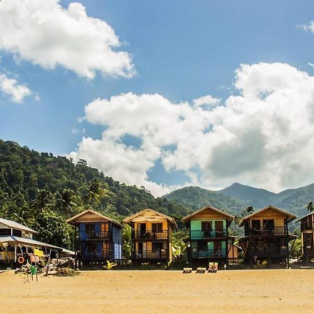 Beachfront Hut Downstairs Astra - Beach Shack Chalet Kampong Juara 外观 照片